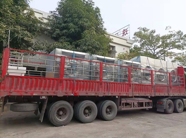 珠江洗滌設(shè)備：賓館工業(yè)洗衣機(jī)的最佳解決方案